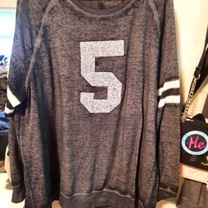SOLDSOLD Cato sweatshirt